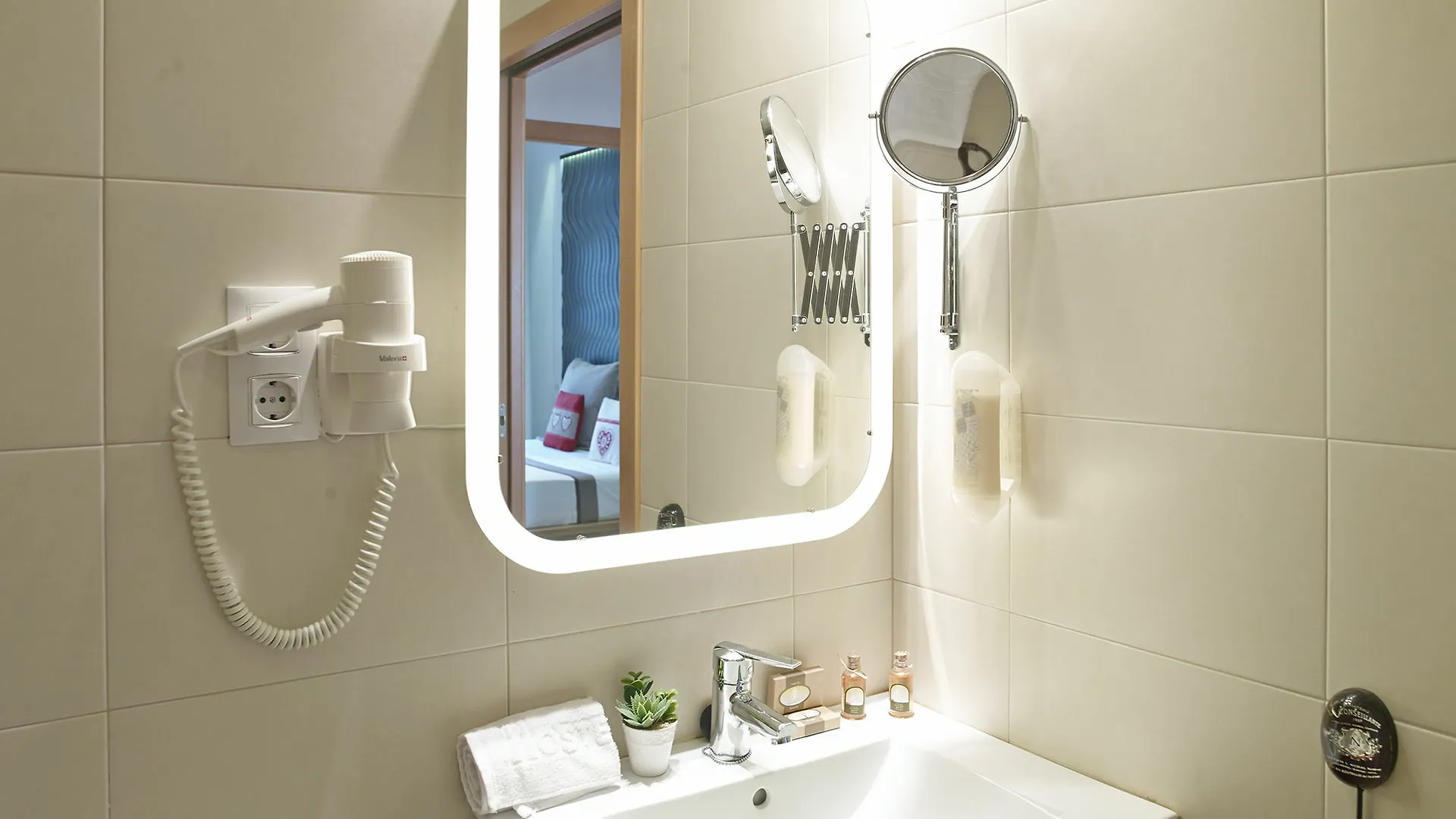 Apartments Hostemplo Suites Barcelona Spain
