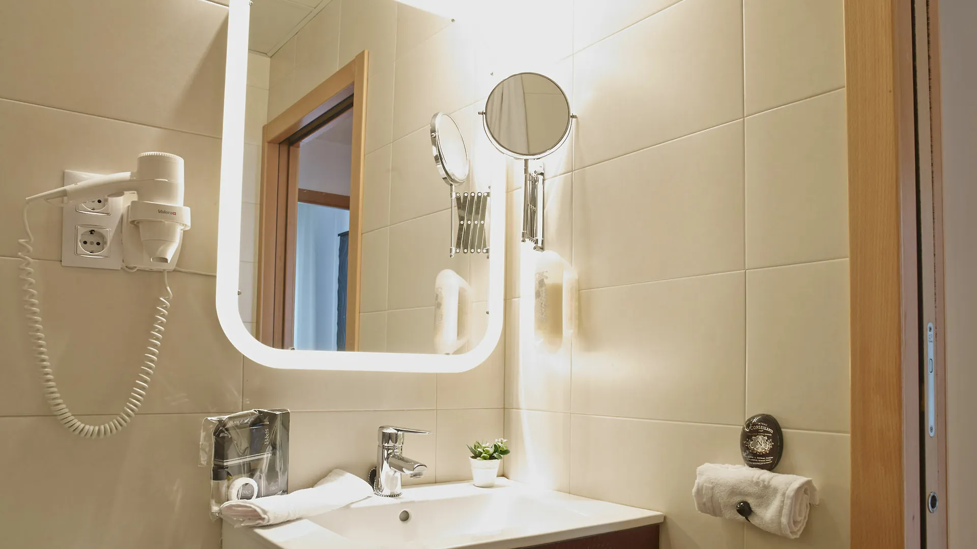 ברצלונה Apartments Hostemplo Suites 0*,  ספרד